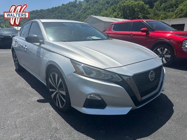 2019 Nissan Altima 2.5 SR AWD Sedan in Silver — front three-quarter view
