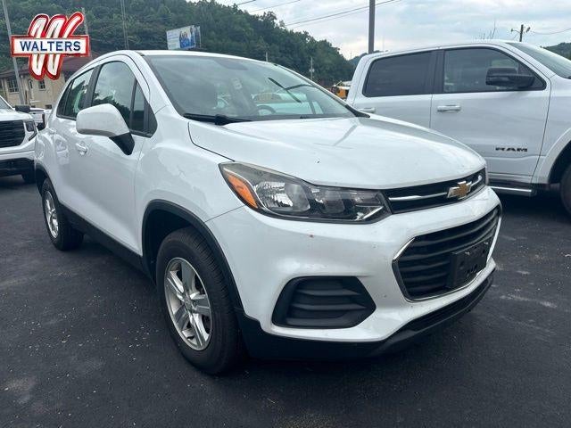 2018 Chevrolet Trax AWD 4dr LS in Summit White — front three-quarter view