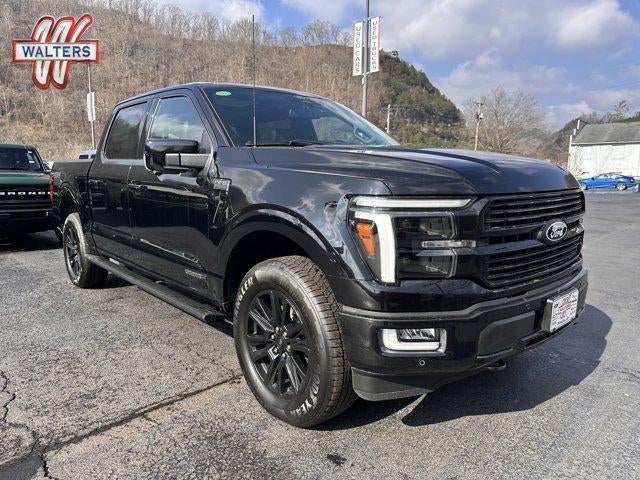 2026 Ford F-150 Platinum 4WD SuperCrew 5.5' Box in Agate Black Metallic — front three-quarter view