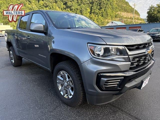 2022 Chevrolet Colorado Crew Cab Short Box 4-Wheel Drive LT in Satin Steel Metallic — front three-quarter view