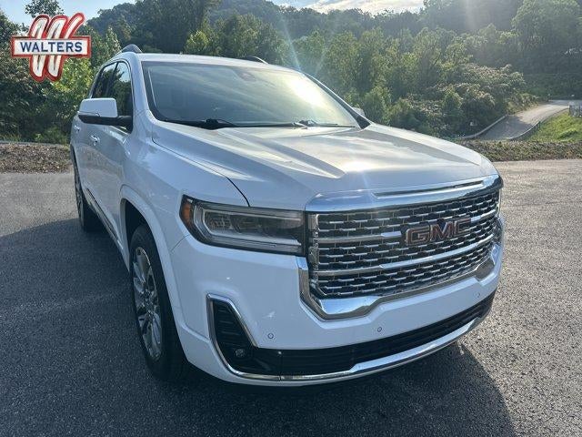2023 GMC Acadia AWD Denali in Summit White — front three-quarter view