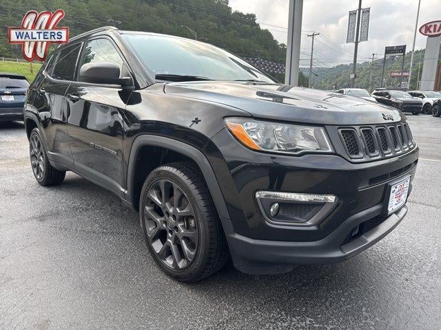 2021 Jeep Compass 80th Anniversary 4x4 in Diamond Black Crystal Pearlcoat — front three-quarter view