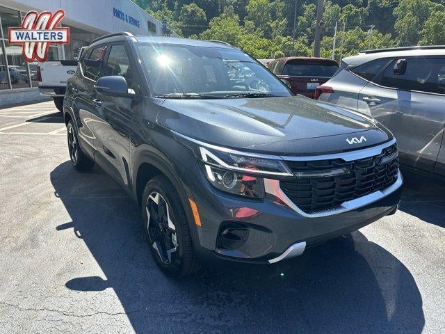 2026 Kia Seltos S AWD in Gravity Gray — front three-quarter view