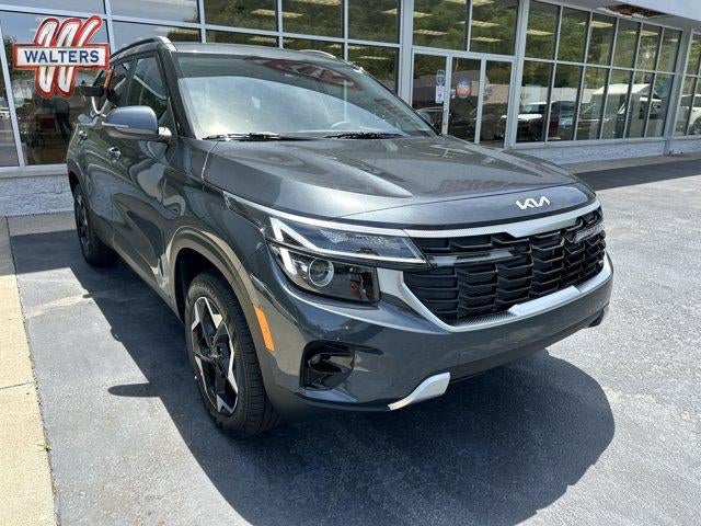 2026 Kia Seltos S AWD in Gravity Gray — front three-quarter view