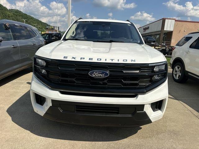 2025 Ford Expedition — side profile view