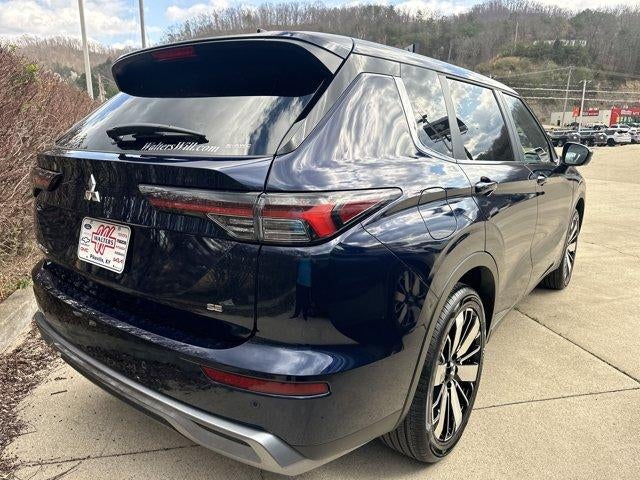 2026 Mitsubishi Outlander — side profile view