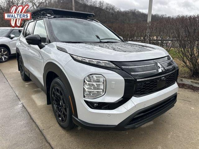 2026 Mitsubishi Outlander Trail Edition S-AWC in White Diamond — front three-quarter view